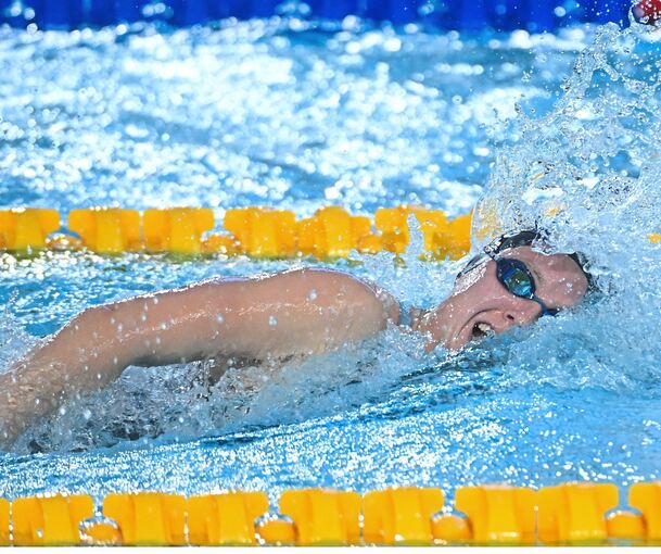 Ein Schwimmer zieht seine Bahnen: Im Markgröninger Stadtbad könnte das bereits ab diesem Sommer vorbei sein.