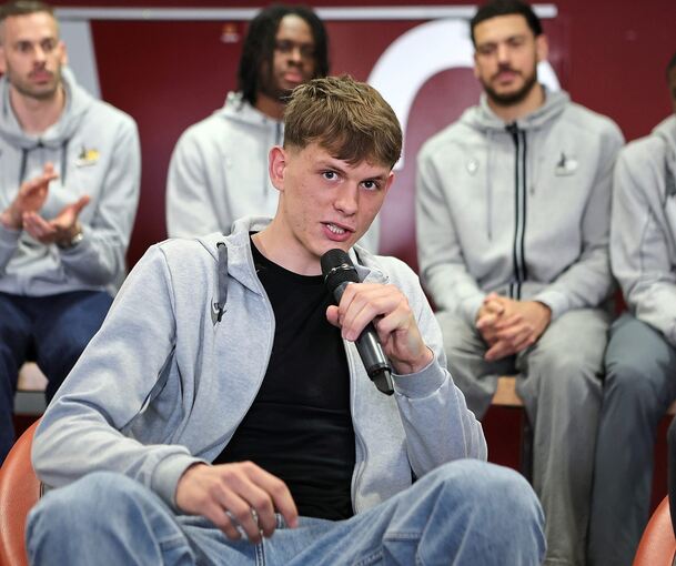 Verkündet am Freitag, dass er den Riesen erhalten bleibt: Youngster Julis Baumer.