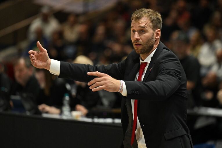 Anton Gavel