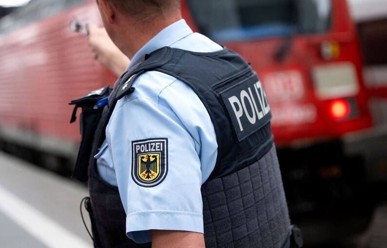 Jugendliche in Regionalbahn angegriffen Jugendliche in Regionalbahn angegriffen