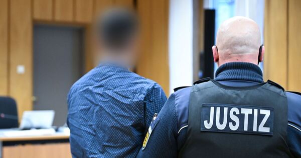 Prozess wegen Fälschung von theoretischen Führerscheinprüfungen