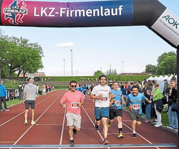 Der LKZ-Firmenlauf richtet sich an Laufeinsteiger sowie an ambitionierte Sportler gleichermaßen.