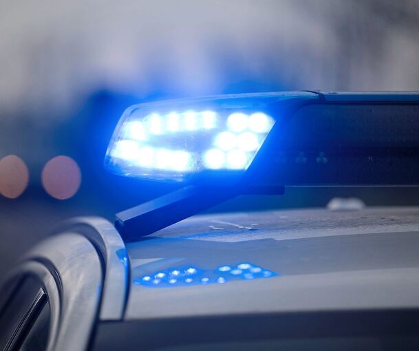 Die Polizei sucht Zeugen. Die Polizei sucht Zeugen.
