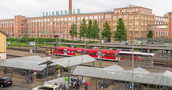 Am Kornwestheimer Bahnhof wurde der Tatverdächtige festgenommen.