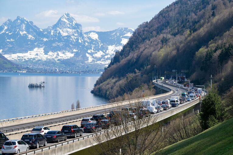 Schweiz will bei Ausländern für Durchfahrt kassieren Schweiz will bei Ausländern für Durchfahrt kassieren