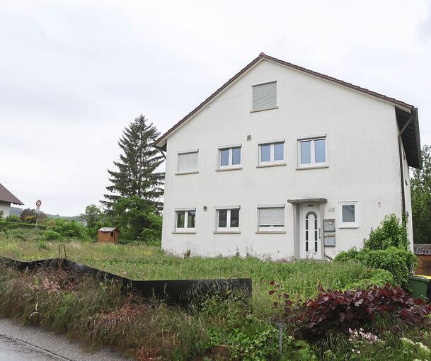 Das Zweifamilienhaus an der Ecke Strombergstraße/Stutenweg soll abgerissen werden. Stattdessen ist hier ein Mehrfamilienhaus geplant.