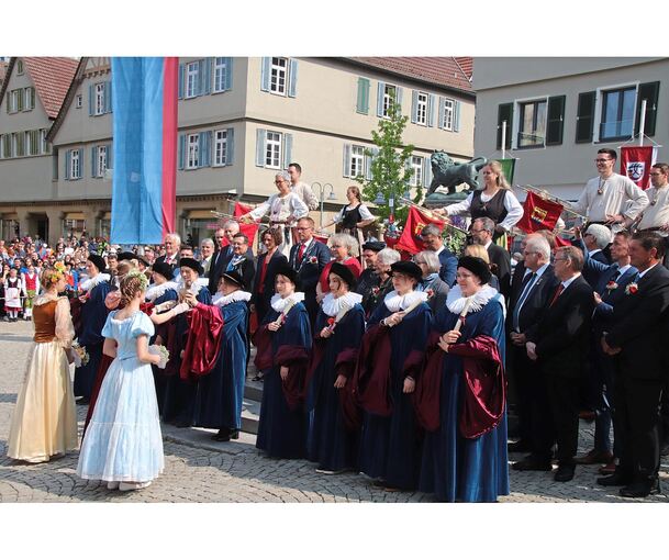 Vaihingen feiert über Pfingsten sein Traditionsfest: Alles steht im Zeichen des Maientags. Höhepunkt ist der Festzug am Montagmorgen.