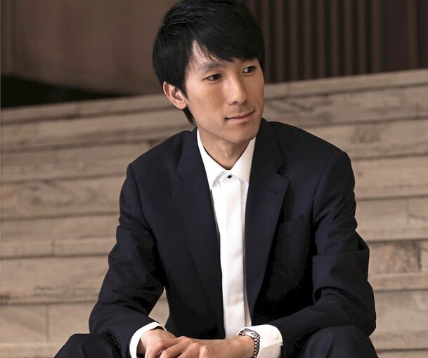 Eric Lu.