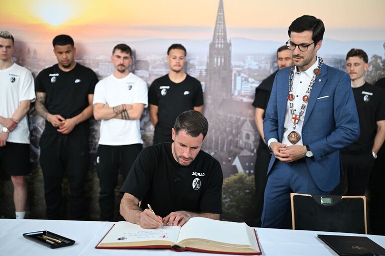 Empfang des SC Freiburg nach dem Europa League Finale