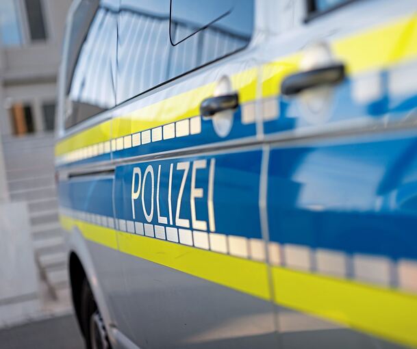 Die Polizei sucht Zeugen. Die Polizei sucht Zeugen.