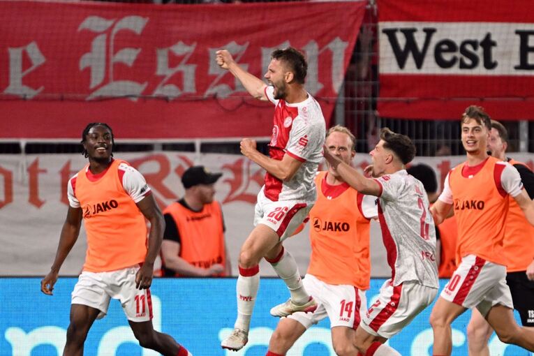 Rot-Weiss Essen - SpVgg Greuther Fürth Rot-Weiss Essen - SpVgg Greuther Fürth