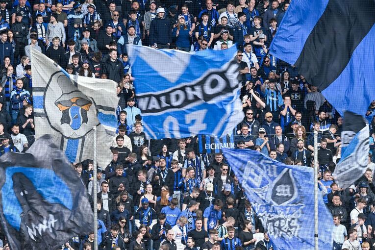 Fanblock des SV Waldhof Mannheim Fanblock des SV Waldhof Mannheim