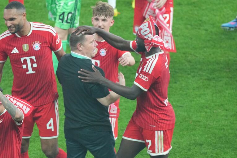 FC Bayern München - VfB Stuttgart FC Bayern München - VfB Stuttgart
