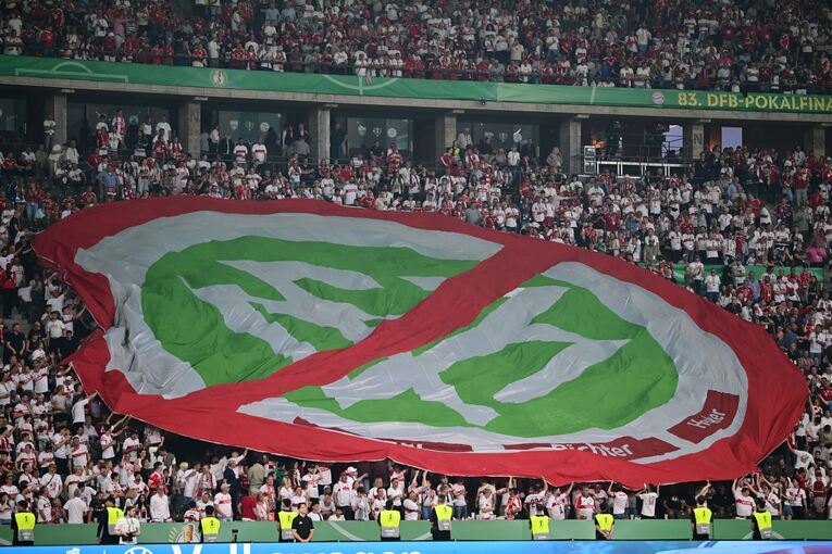 FC Bayern München - VfB Stuttgart FC Bayern München - VfB Stuttgart
