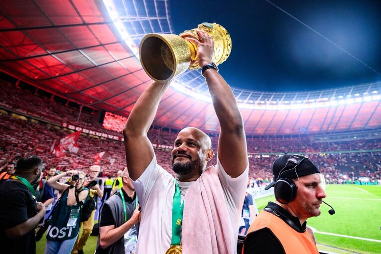 Bayern München - VfB Stuttgart Bayern München - VfB Stuttgart