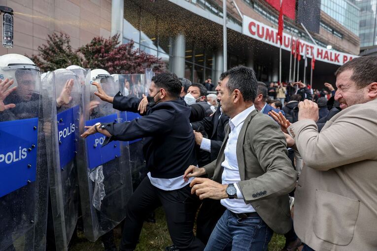 Türkei geht gegen Opposition vor Türkei geht gegen Opposition vor