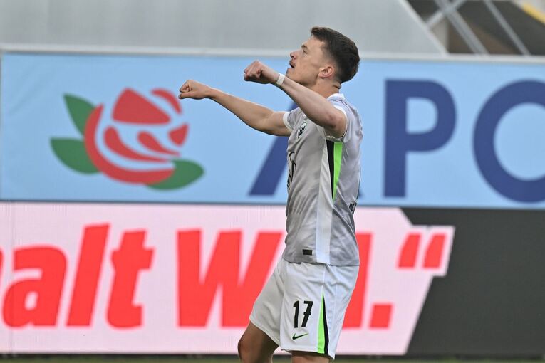 SC Paderborn 07 - VfL Wolfsburg SC Paderborn 07 - VfL Wolfsburg