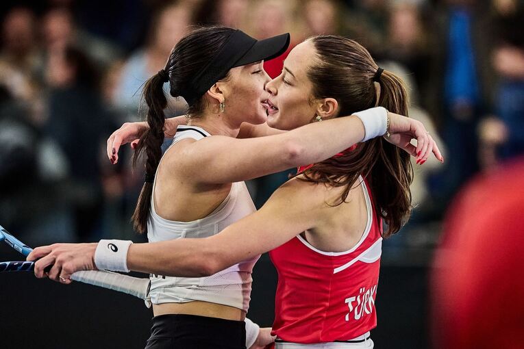 Eva Lys (l) und Zeynep Sönmez Eva Lys (l) und Zeynep Sönmez