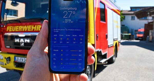 Der langersehnte Sommer ist endlich da. Die damit einhergehenden Gefahren großer Hitze sind jedoch nicht zu unterschätzen. Der langersehnte Sommer ist endlich da. Die damit einhergehenden Gefahren großer Hitze sind jedoch nicht zu unterschätzen.