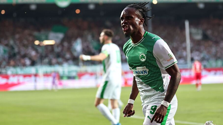 SpVgg Greuther Fürth - Rot-Weiss Essen SpVgg Greuther Fürth - Rot-Weiss Essen