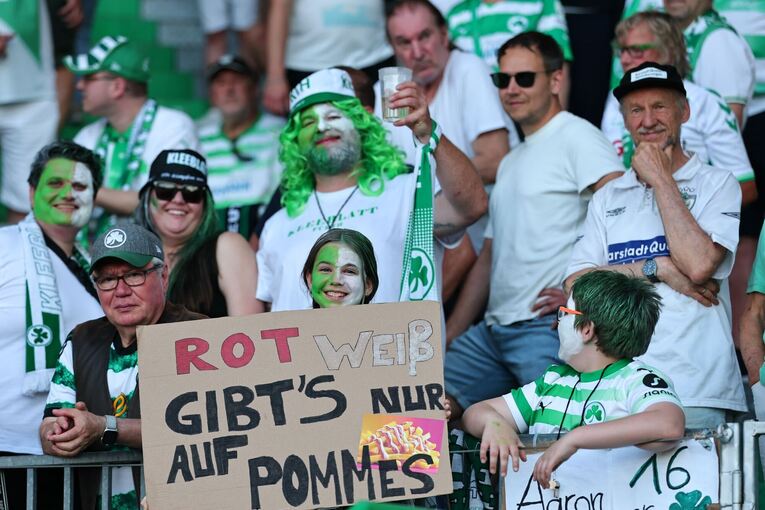 SpVgg Greuther Fürth - Rot-Weiss Essen SpVgg Greuther Fürth - Rot-Weiss Essen