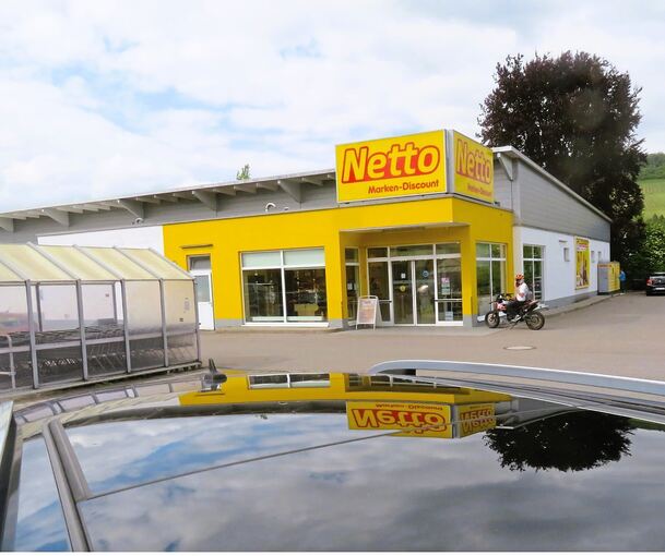 Der Netto-Markt in Ensingen soll größer werden. Vorgesehen sind ein Abbruch und dann ein Neubau an gleicher Stelle.