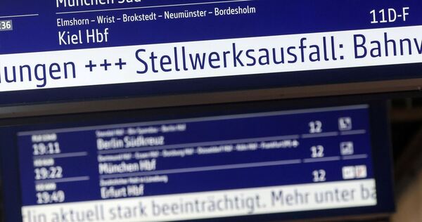 Zugverkehr Hamburg-Berlin beeinträchtigt