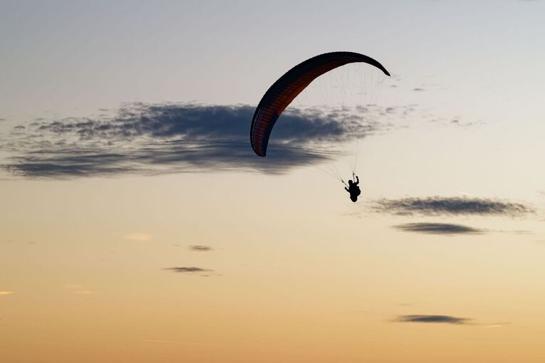 Gleitschirmflieger Gleitschirmflieger