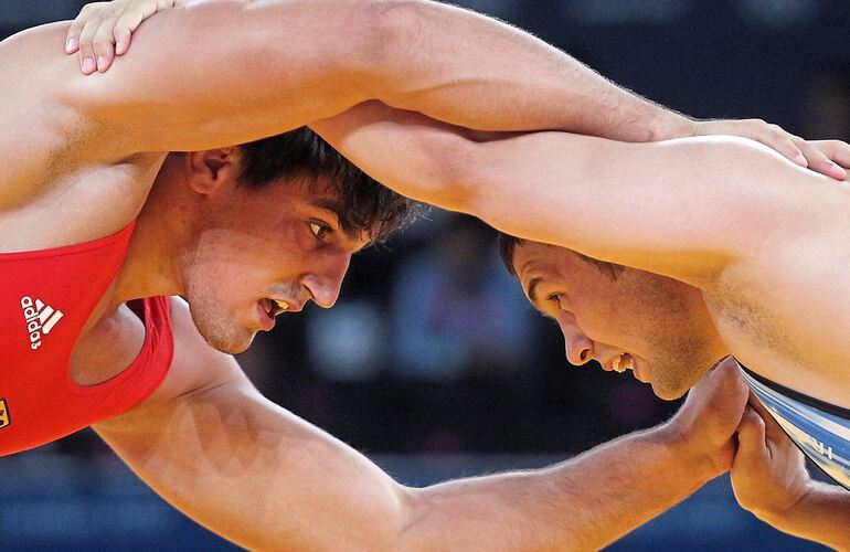 Zwei Ringer im Infight: Die Sportart ist seit der Antike olympisch. In Kornwestheim hat Yasar Demir die Ringerjugend der Skizunft groß gemacht – doch jetzt ist er fristlos raus.