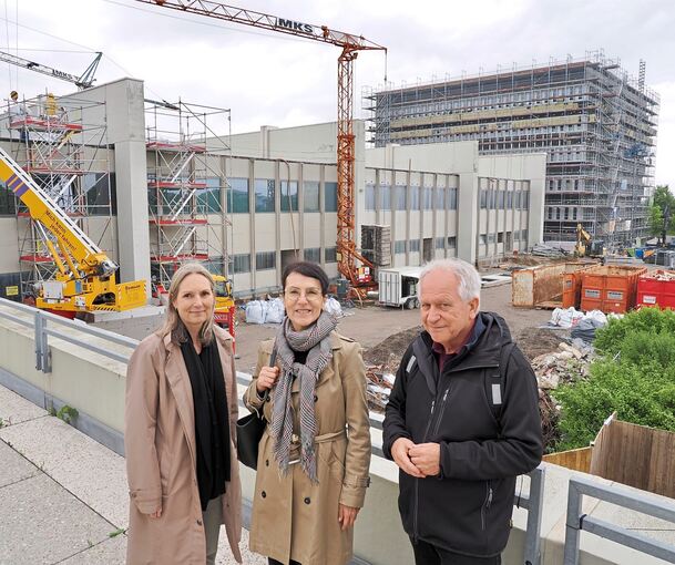Nicole Weskamp, Corinna Bosch und Hans-Jürgen Rapp haben die Investitionen des Landes auf dem Ludwigsburger Campus fest im Blick. „Hier wird ein größeres Rad gedreht“, sagt Corinna Bosch.