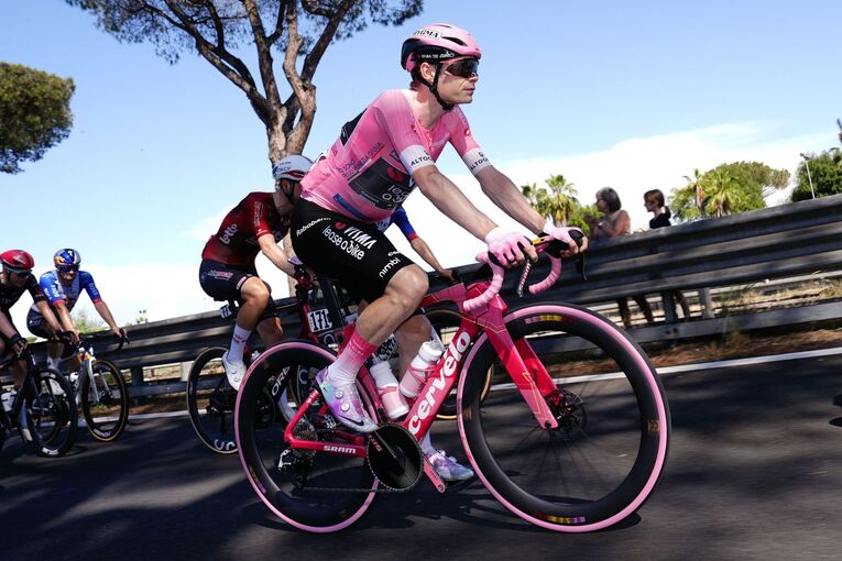 UCI WorldTour - Giro d’Italia UCI WorldTour - Giro d’Italia