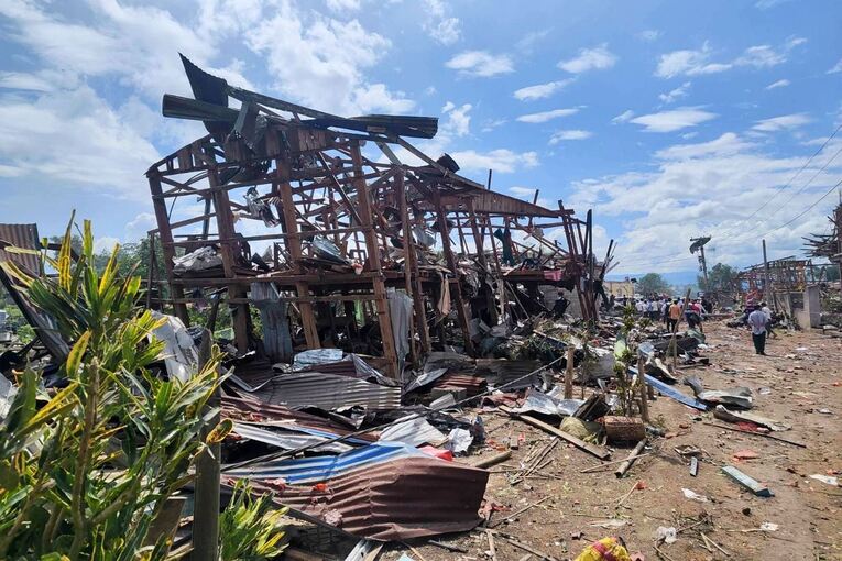 Nach Explosion von Munitionslager in Myanmar