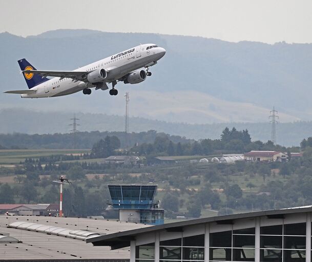 Ab Stuttgart fliegen nun keine Flugzeuge mehr nach Frankfurt.