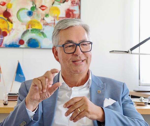 „Das Statistische Landesamt verhält sich ignorant“: Der Ludwigsburger Landrat Dietmar Allgaier hat sich im Kreistag das Go für eine Klage gegen die Zensusdaten geholt.