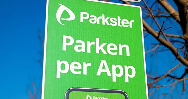 Besucher sollen ab 1. Juli in den vier Bewohnerparkzonen ihre Parkgebühren über die Parkster-App bezahlen, wenn sie dort ihr Fahrzeug länger als zwei Stunden abstellen möchten.