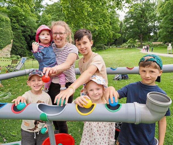Das Blühende Barock hat vor allem für den Nachwuchs viel zu bieten. Kein Wunder, dass ein Besuch bei Kindergärten und Schulen hoch im Kurs steht.