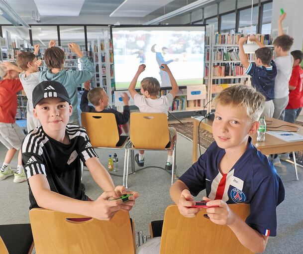 Milo und Henri Schützler waren mit Begeisterung dabei.