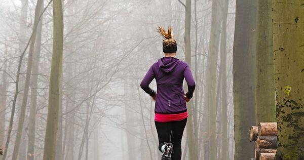 Trailrunning abseits der Asphaltstrecken wird bei Läuferinnen und Läufern immer beliebter.