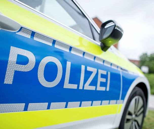 Die Polizei sucht Zeugen. Die Polizei sucht Zeugen.