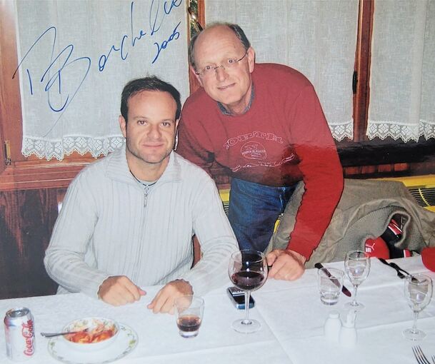 Ein Ludwigsburger trifft einen Brasilianer: Rainer Schubert (rechts) in Fiorano nahe der Ferrari-Hochburg Maranello mit dem damaligen Formel-1-Fahrer Rubens Barrichello.