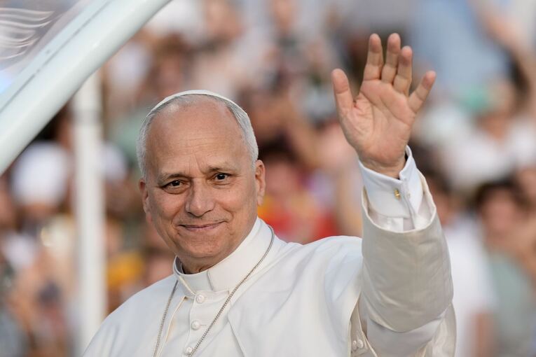 Papst Leo XIV. besucht Spanien - Olympiastadion Papst Leo XIV. besucht Spanien - Olympiastadion