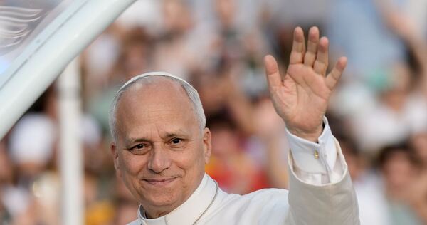 Papst Leo XIV. besucht Spanien - Olympiastadion Papst Leo XIV. besucht Spanien - Olympiastadion