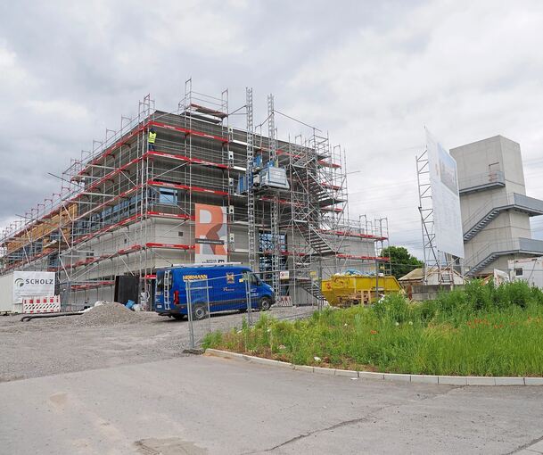 Fast fertig präsentiert sich aktuell der Neubau für die Tammer Feuerwehr.