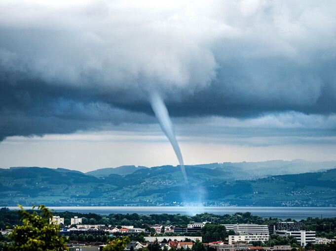 Wasserhose über dem Bodensee Wasserhose über dem Bodensee