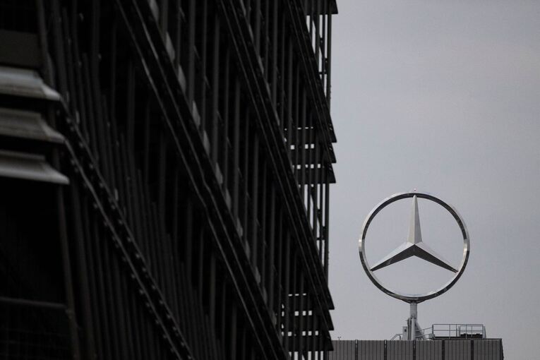 Mercedes-Benz Mercedes-Benz