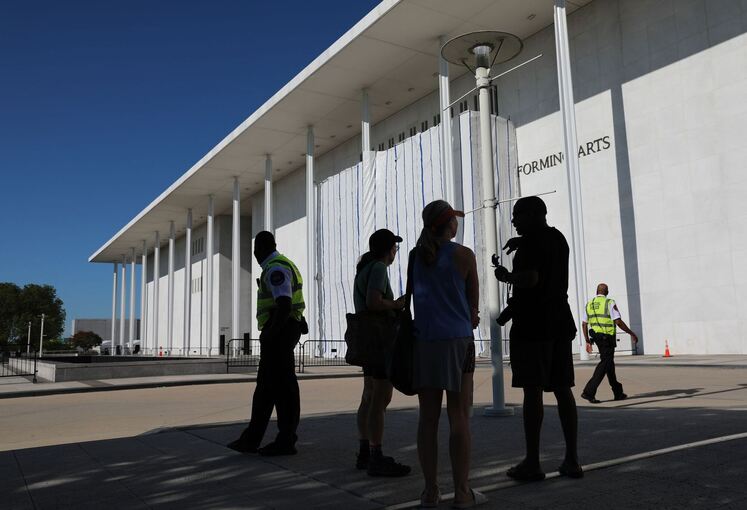 Trumps Name von Kennedy Center entfernt