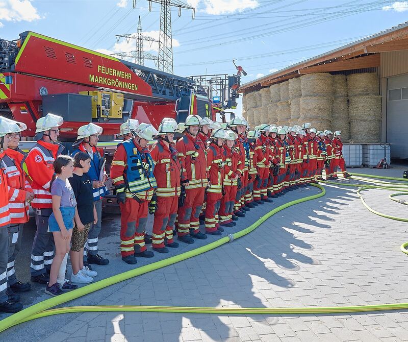 Die Feuerwehr steht parat.
