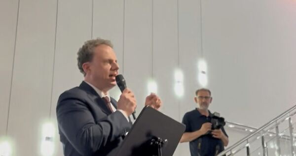 Oberbürgermeister Matthias Knecht nutzte die Bühne zum Spielstart der Ludwigsburger Schlossfestspiele für ein politisches Statement.