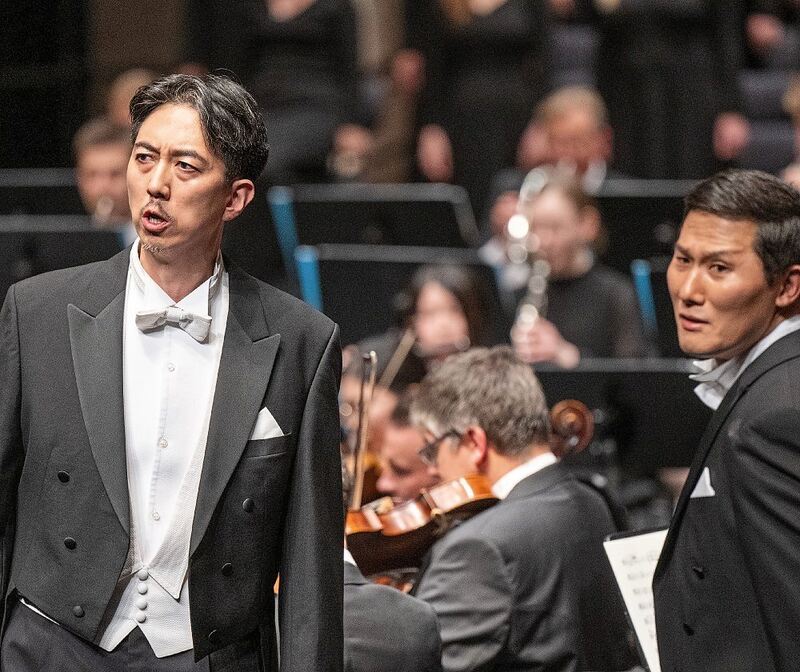 Sung Ha (links) und Sung Min Song im Einsatz. Sung Ha (links) und Sung Min Song im Einsatz.