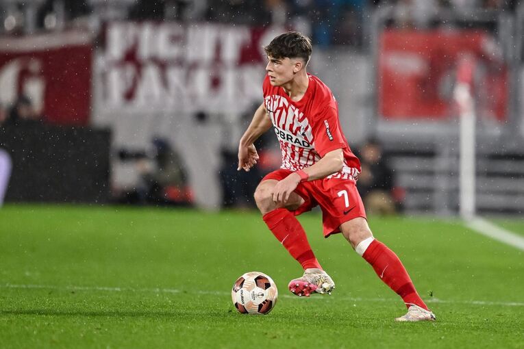 Noah Weißhaupt Noah Weißhaupt